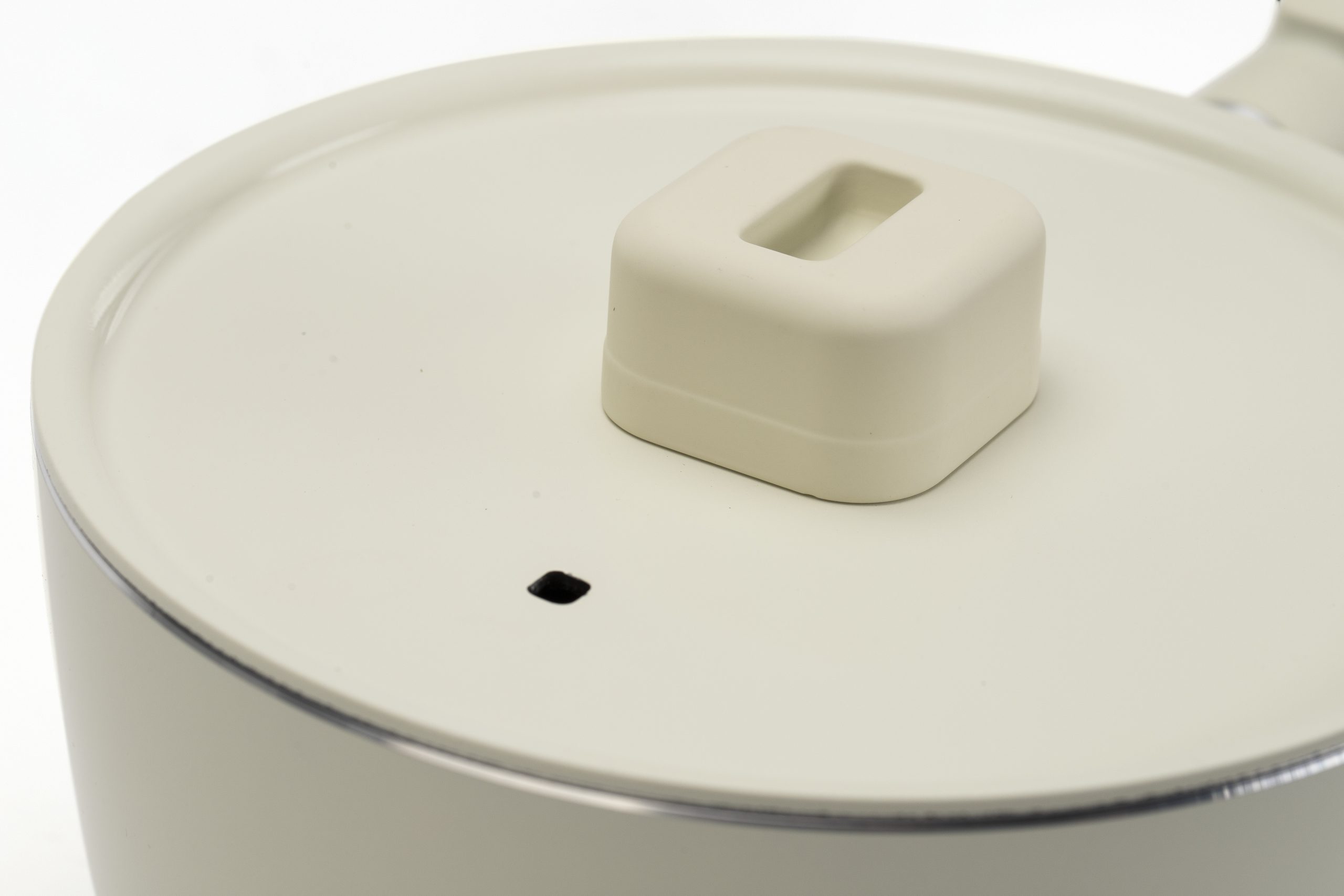 Lumi Sauce Pot 18cm 2 scaled